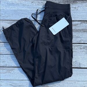 Lululemon Dance Studio Mid-Rise Full Length Pant Black size 6 NWT price is firm